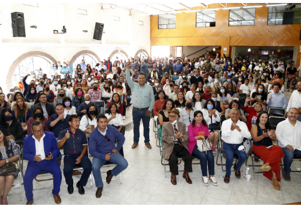 alfredo gomez palacios con maestros de amozoc